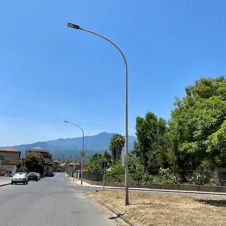 Bluemarine Beachfront 1 * Riposto