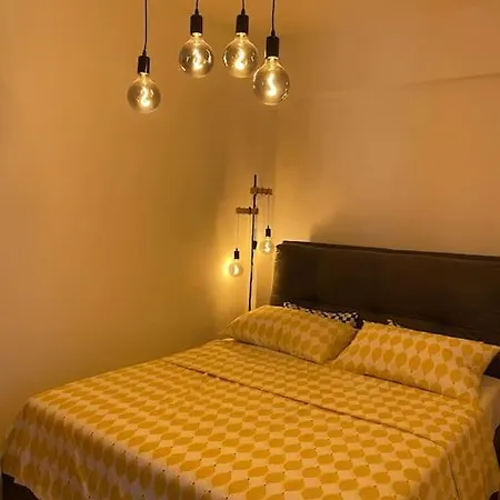 Bluemarine Beachfront 1 *